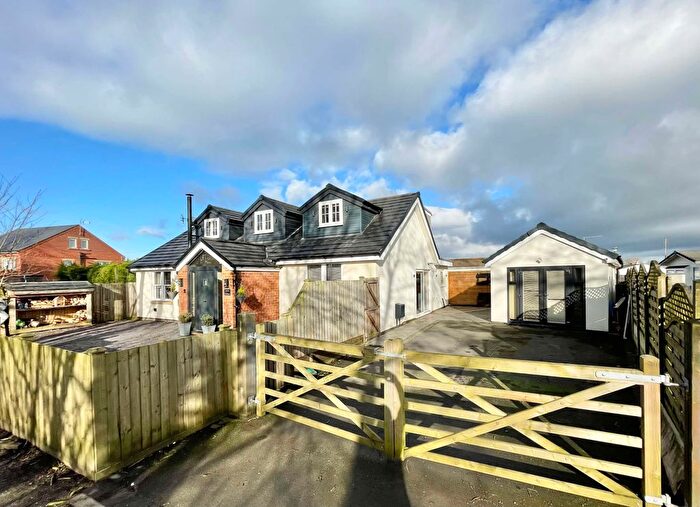 5 Bedroom Detached House For Sale In Sower Carr Lane, Hambleton, FY6