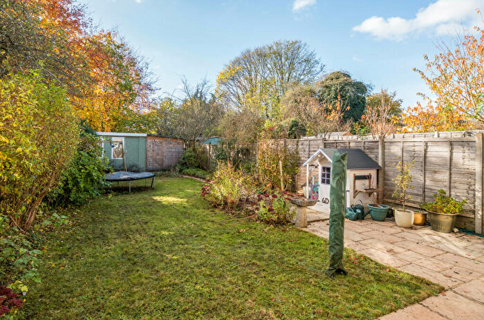 3 Bedroom Semi-Detached House For Sale In Whitedown Lane, Alton, Hampshire, GU34