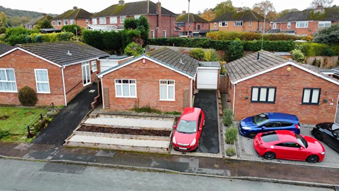 2 Bedroom Detached Bungalow For Sale In Laburnum Close, Kinver, DY7