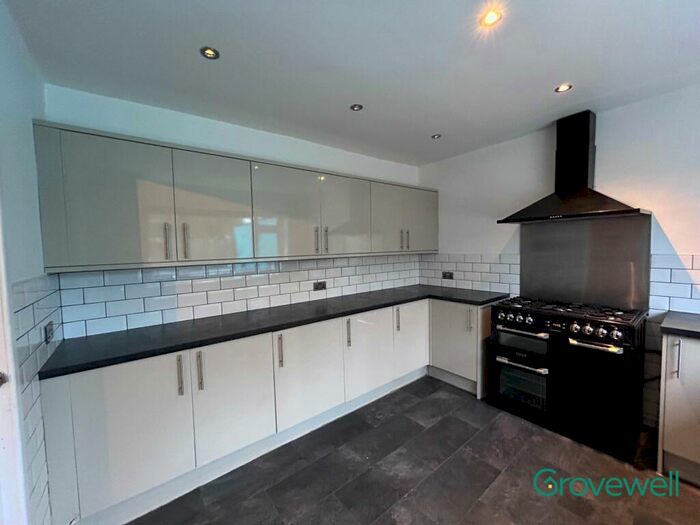 3 Bedroom To Rent In Kirkway, Middleton, Manchester, M24