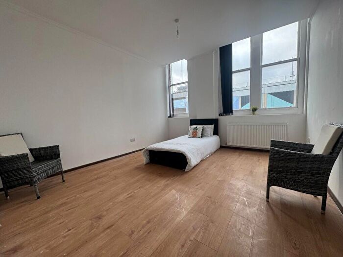 1 Bedroom Flat To Rent In Bute Street, Luton, Bedfordshire, LU1