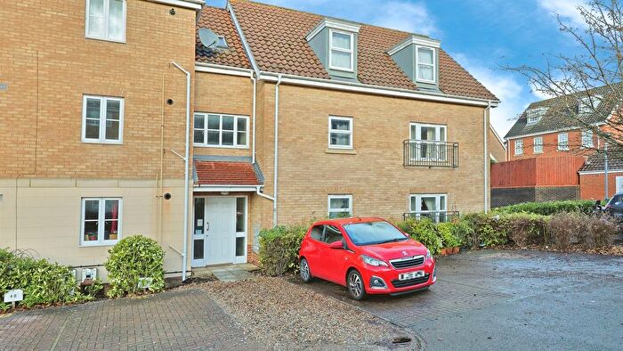 2 Bedroom Flat For Sale In Caddow Road, Norwich, NR5