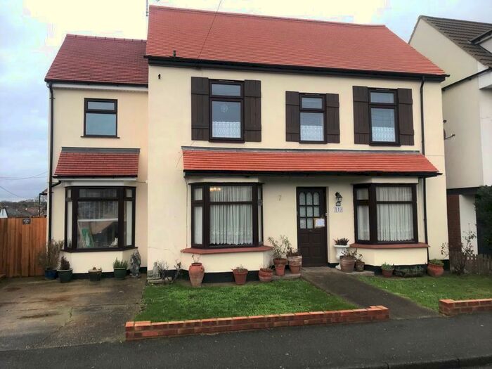 2 Bedroom Apartment To Rent In Church Road, Hadleigh, SS7