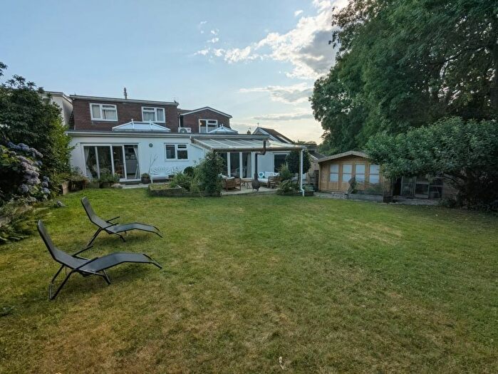 4 Bedroom Semi-Detached Bungalow For Sale In Carnegie Drive, Cardiff, CF23