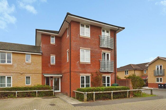 2 Bedroom Apartment For Sale In Enders Court, Medbourne, Milton Keynes, MK5