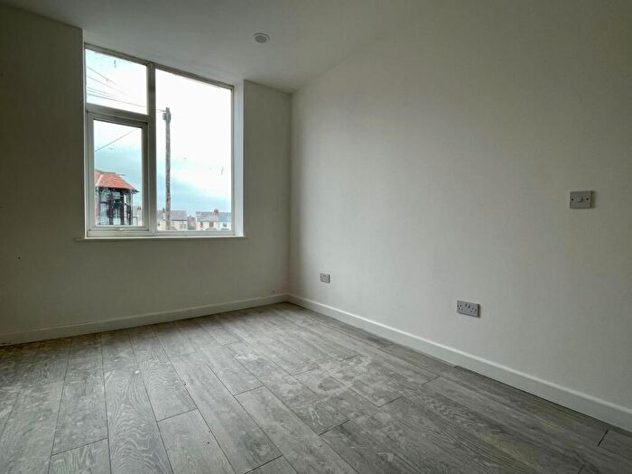 2 Bedroom Flat To Rent In Cavendish Road, Bispham, Blackpool, FY2