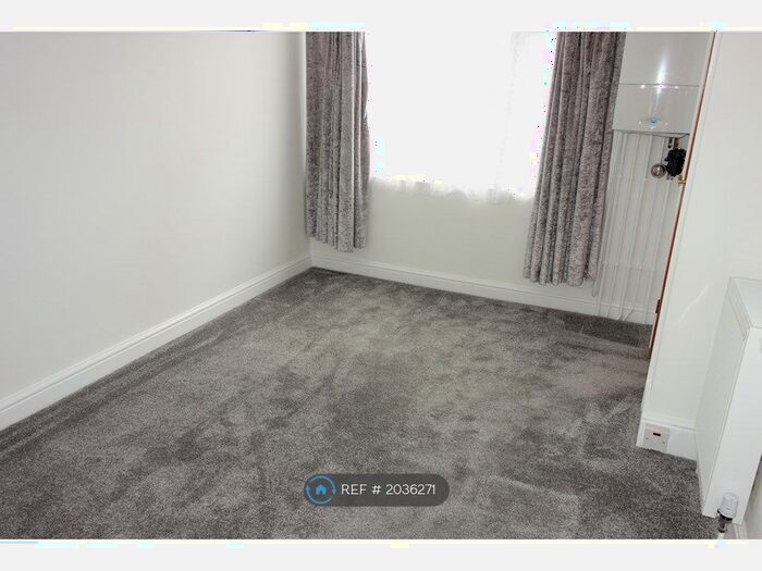 1 Bedroom Flat To Rent In Allendale Rd, Mutley, Plymouth, PL4