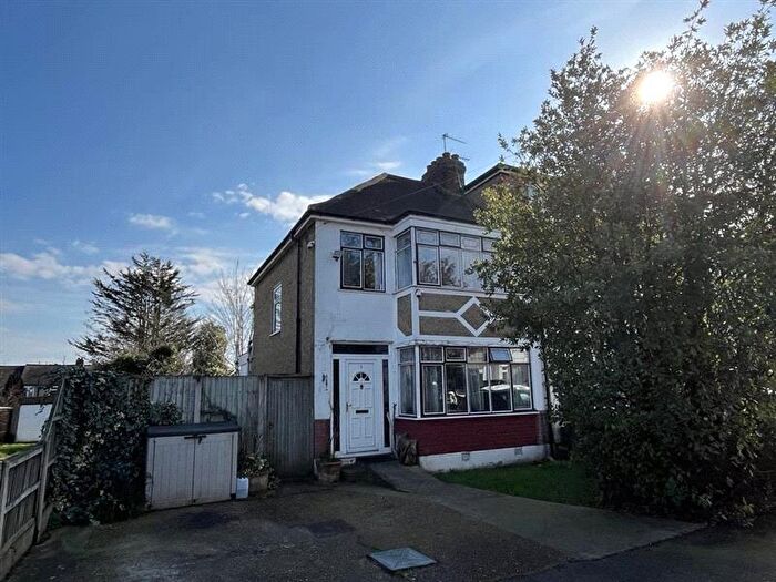 3 Bedroom End Of Terrace House For Sale In Wilton Drive, Romford, RM5