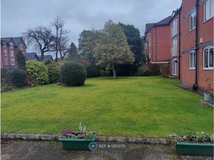 2 Bedroom Flat To Rent In Holmdale Court, Sale M33