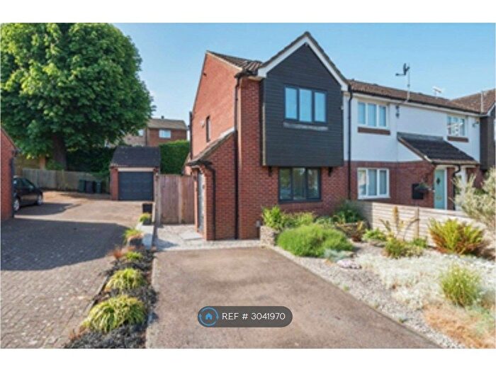 2 Bedroom End Of Terrace House To Rent In Tylersfield, Abbots Langley, WD5