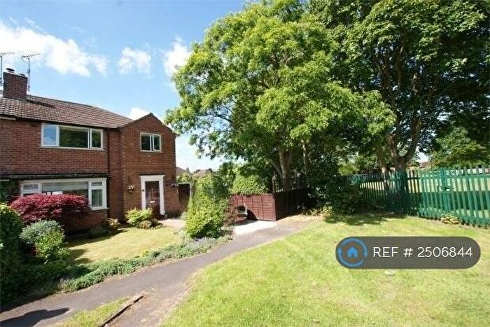 3 Bedroom Semi-Detached House To Rent In Dale Close, Warwick, CV34
