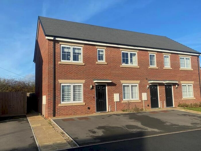 2 Bedroom End Of Terrace House For Sale In Haywood Drive, Malvern, Worcestershire, WR13