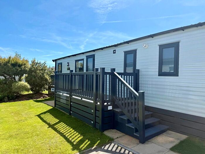 2 Bedroom Caravan For Sale In Willerby Lamberhurst, Par Sands Coastal Holiday Park, Par Beach, Par, Cornwall, PL24