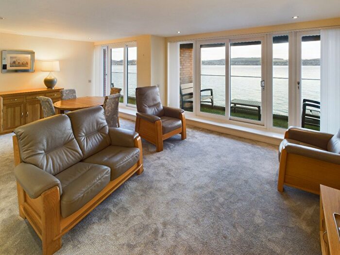 3 Bedroom Flat To Rent In Riverside Drive, City Centre, Dundee, DD2