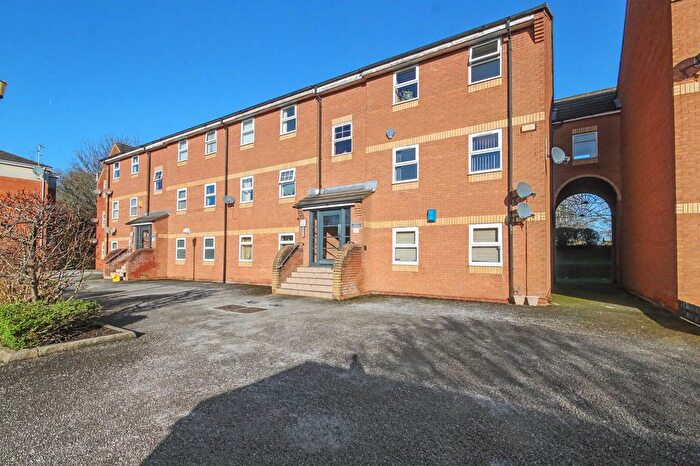 2 Bedroom Flat To Rent In Waterview Park, Leigh, WN7