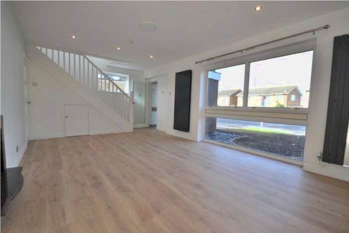 3 Bedroom Property To Rent In Crofton Lane, Orpington, BR5