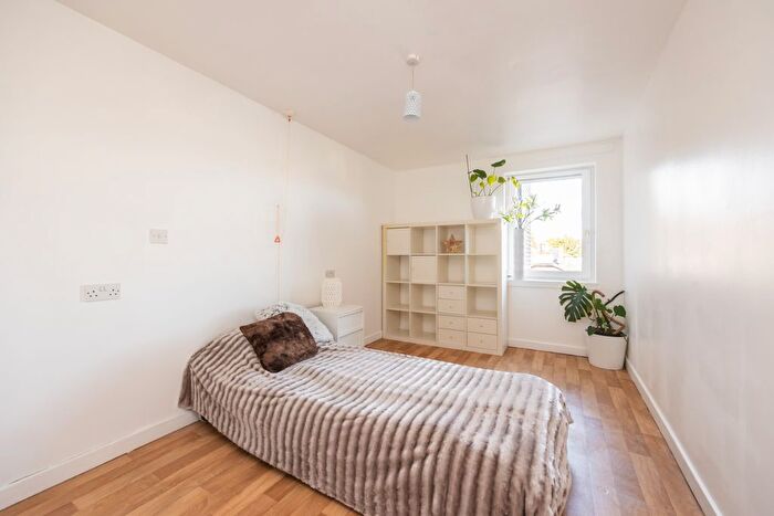 1 Bedroom Flat For Sale In / Henderson Row, Edinburgh, EH3