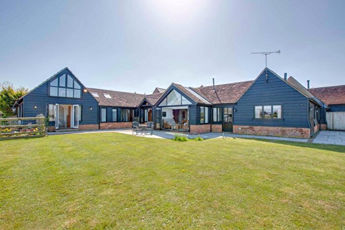 4 Bedroom Equestrian Facility For Sale In Spurlands End Road, Great Kingshill, HP15