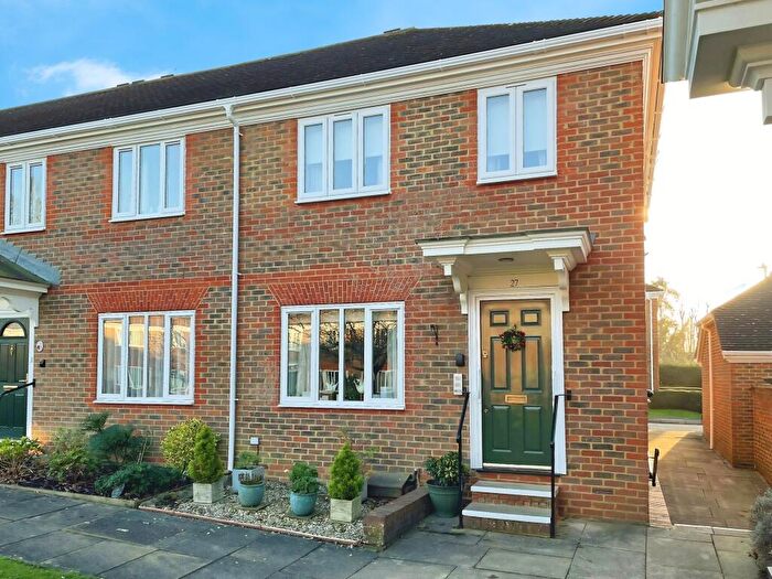 2 Bedroom End Of Terrace House For Sale In Nevill Court, West Malling, ME19