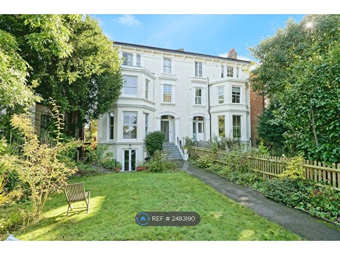 Studio To Rent In South Bank Terrace, Surbiton, KT6