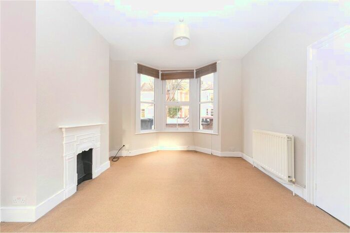 3 Bedroom Detached House To Rent In Seymour Road, London, W4