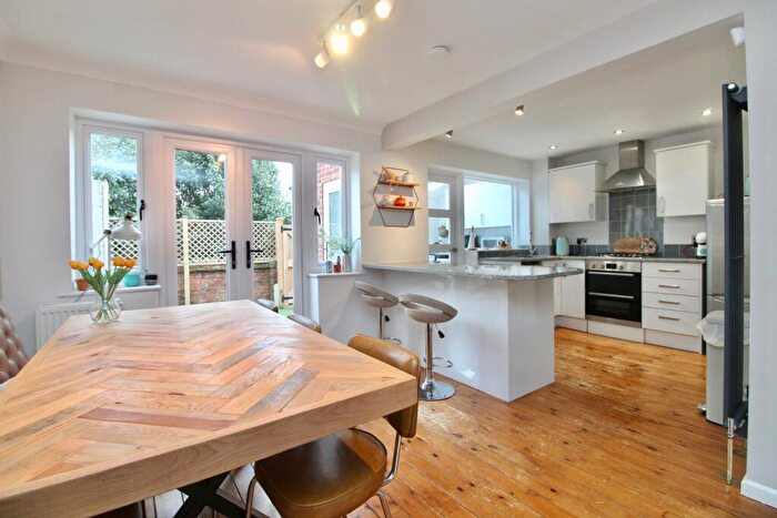 3 Bedroom Town House For Sale In Brunswick Place, Lymington, SO41
