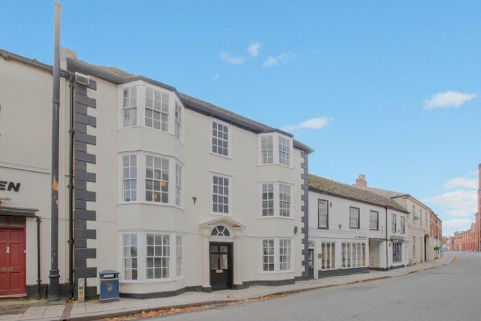 2 Bedroom Flat To Rent In Northgate Street, Devizes, SN10
