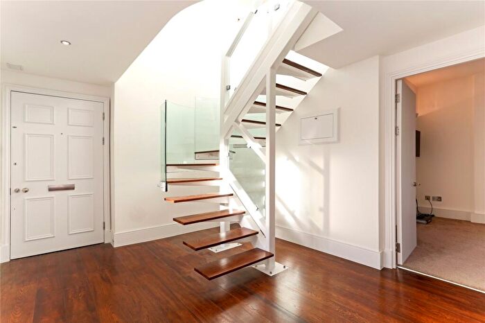 2 Bedroom Flat To Rent In Carlyle Court, Chelsea Harbour, London, SW10