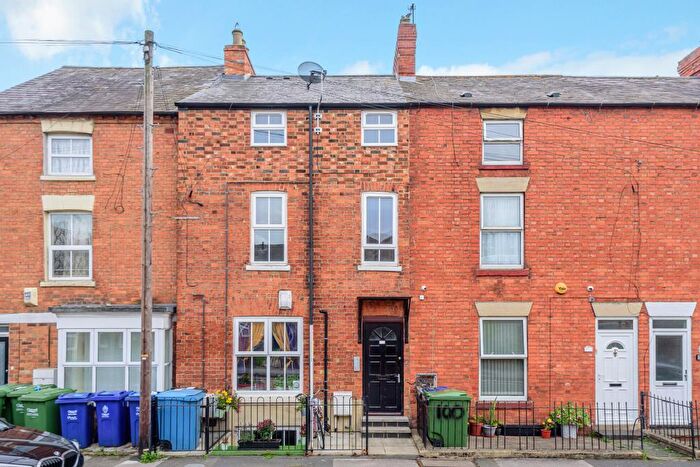 1 Bedroom Flat To Rent In Banbury, Oxfordshire, OX16