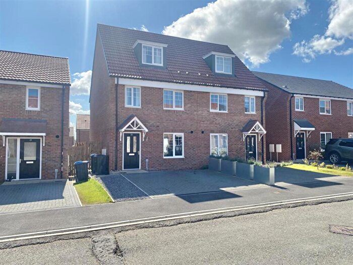 3 Bedroom Semi Detached House To Rent In Sparrow Way, Aiskew, Bedale, DL8