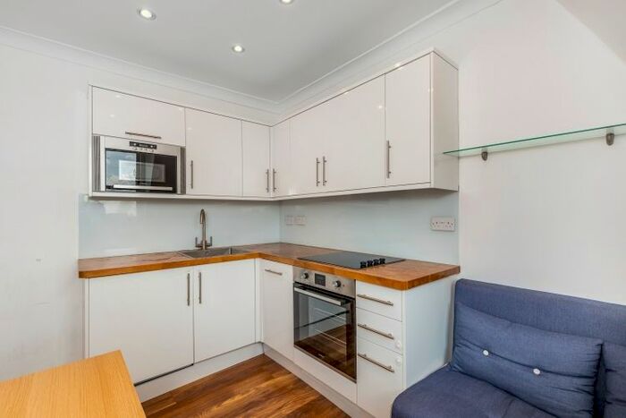 1 Bedroom Flat To Rent In Holland Road, London, W14