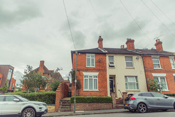 4 Bedroom Terraced House To Rent In Denzil Road, Guildford, GU2