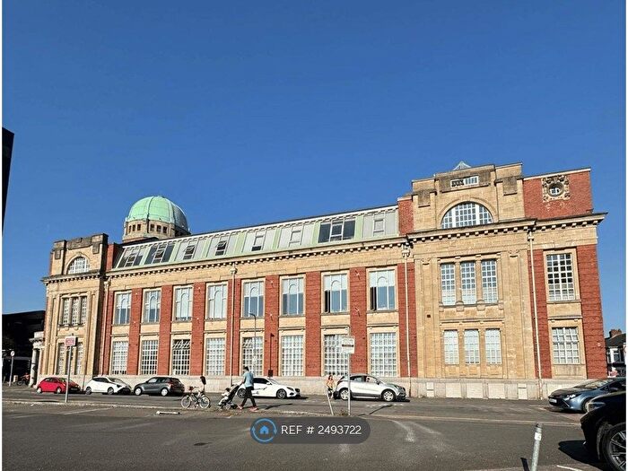 2 Bedroom Maisonette To Rent In Old Arts College, Newport, NP19