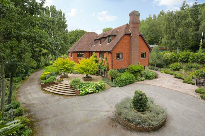 9 Bedroom Detached House To Rent In Iwade Road, Newington, Sittingbourne, Kent, ME9