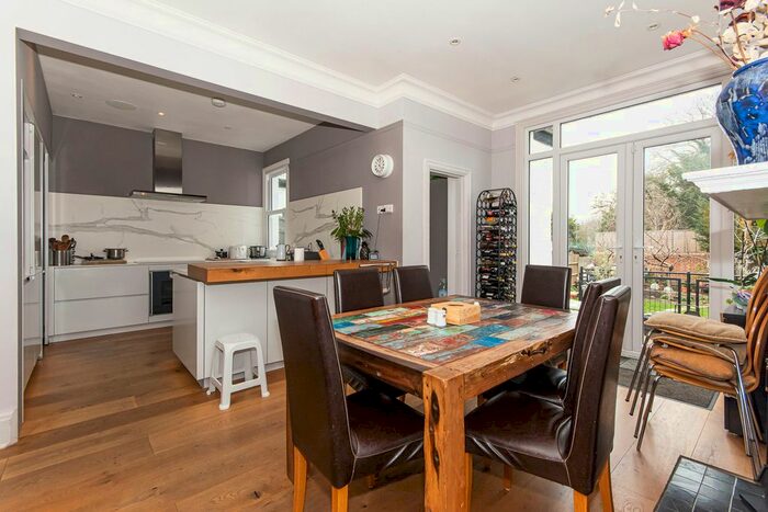 5 Bedroom Semi-Detached House To Rent In Ederline Avenue, London, SW16