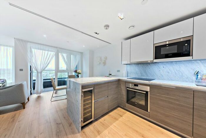 1 Bedroom Flat To Rent In Lancaster House, Beadon Road, Hammermsith, London, W6