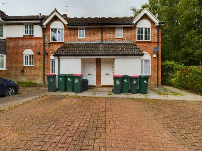 1 Bedroom Flat To Rent In Goddard Close, Maidenbower, RH10