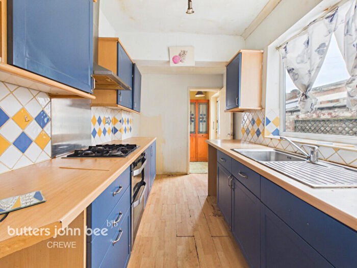 2 Bedroom Terraced House For Sale In Maxwell Street, Crewe, CW2
