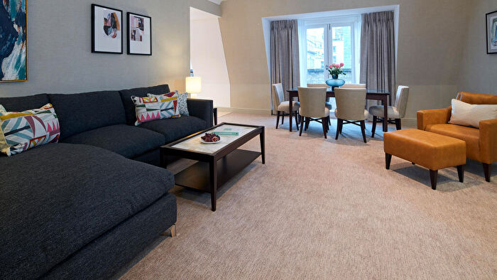 2 Bedroom Apartment To Rent In Bow Lane, Bank, London, EC4M