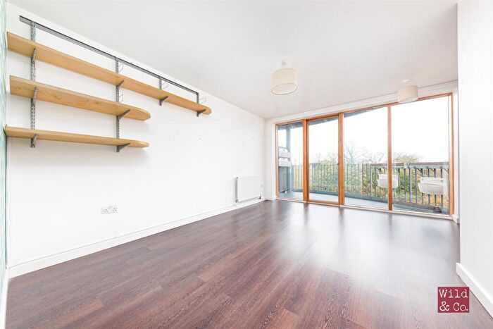 2 Bedroom Flat To Rent In Lyme Grove House, Loddiges Road, E9