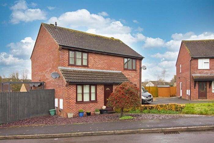 2 Bedroom Semi Detached House For Sale In Bonners Close, Malmesbury, SN16