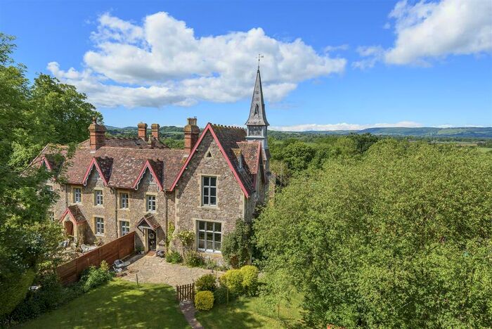 4 Bedroom Semi-Detached House For Sale In Heathfield, Taunton, TA4