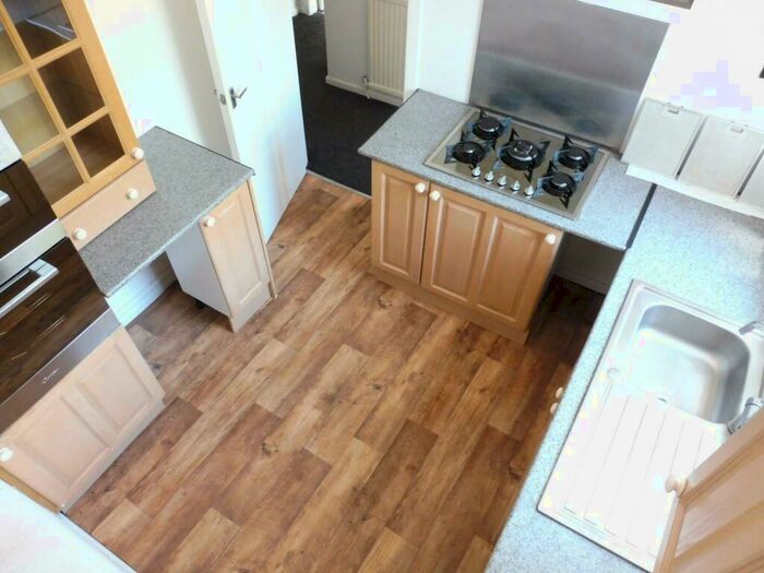 2 Bedroom Duplex To Rent In Keighley Road, Halifax, HX2