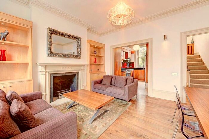 2 Bedroom Flat To Rent In Montpelier Street, Knightsbridge, London, SW7