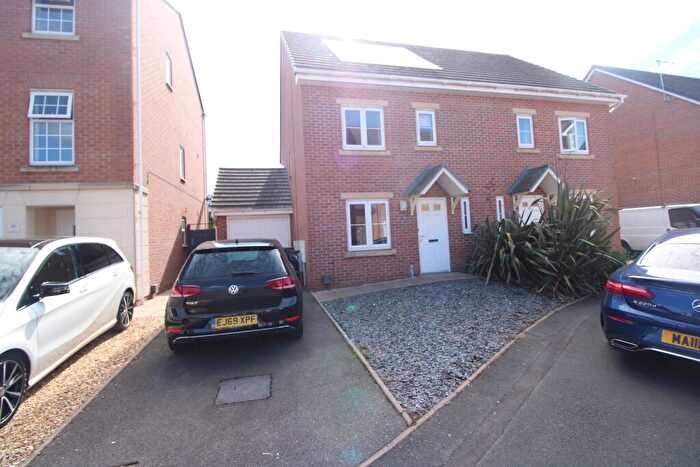 3 Bedroom House To Rent In Sawmill Way, Burton Upon Trent, DE14