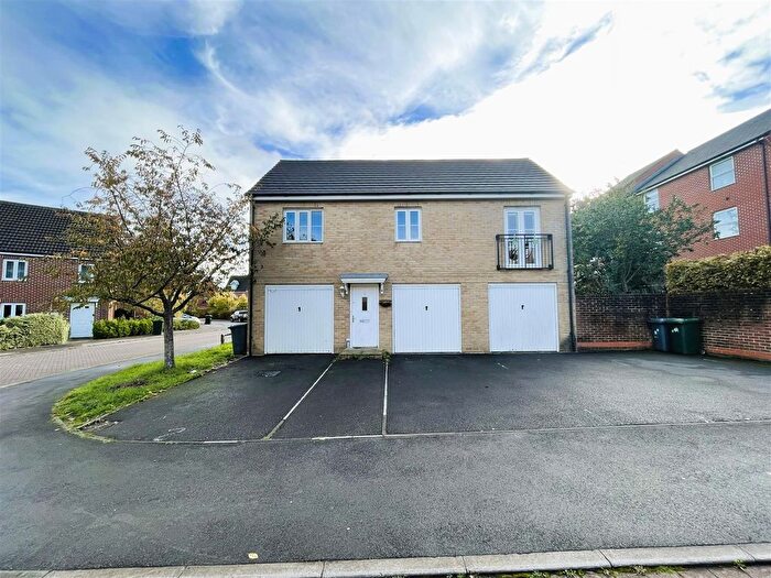 2 Bedroom Detached House To Rent In Jacksons Road, Hedge End, Southampton, SO30