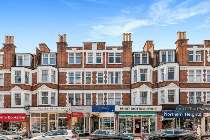 3 Bedroom Flat To Rent In Fortis Green Road, London, N10