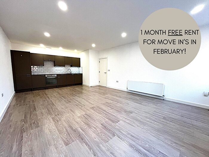 2 Bedroom Flat To Rent In Southernhay Gardens, Exeter, EX1