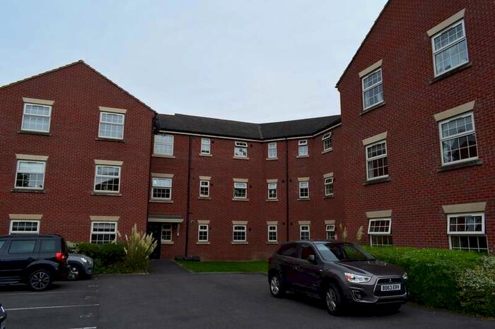 2 Bedroom Flat To Rent In The Point, Alverthorpe, Wakefield, WF2