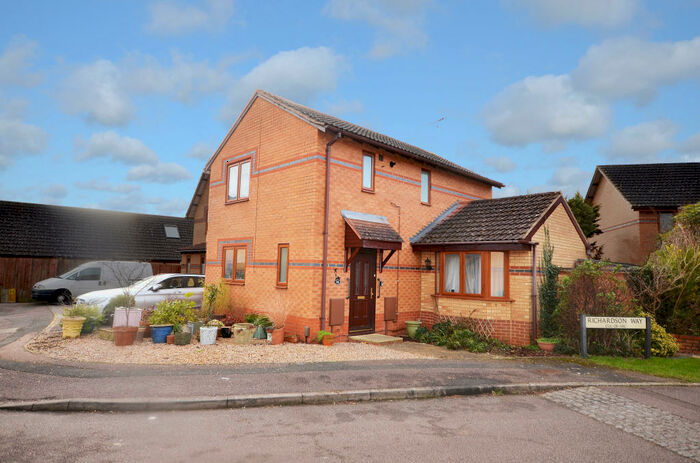 3 Bedroom Detached House To Rent In Heritage Way, Raunds, NN9
